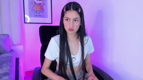 Snapshot of soffy_hilltom chatting on 02/23/26, 11:51 Soffy online show from 02/23/26, 11:51