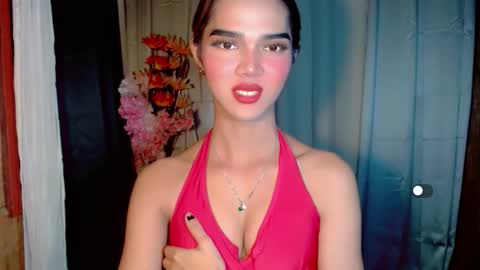 Snapshot of soffy_seductivexx chatting on 02/05/26, 04:44 open for pvt online show from 02/05/26, 04:44