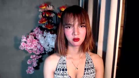 Snapshot of soffy_seductivexx chatting on 02/27/26, 07:25 open for pvt online show from 02/27/26, 07:25