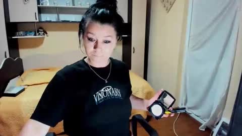 Soffy online show from 05/08/26, 06:19