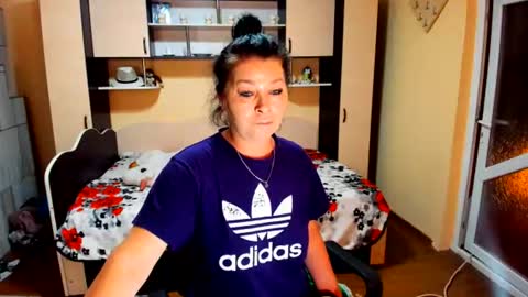 Snapshot of soffy_skye chatting on 06/25/26, 05:07 Soffy online show from 06/25/26, 05:07
