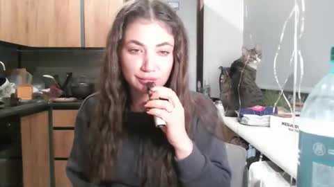 Sofi online show from 03/21/26, 06:44