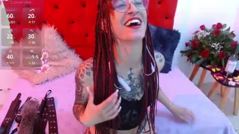 Snapshot of sofi_f_w chatting on 02/15/25, 11:14 Sofi online show from 02/15/25, 11:14