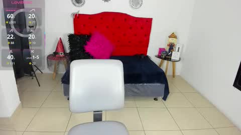 Snapshot of sofi_f_w chatting on 10/09/25, 09:46 Sofi online show from 10/09/25, 09:46