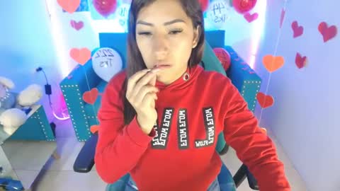 Snapshot of sofi_hot_4m chatting on 02/15/25, 12:54 Sofi online show from 02/15/25, 12:54