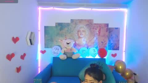 Snapshot of sofi_hot_4m chatting on 02/24/25, 09:52 Sofi online show from 02/24/25, 09:52