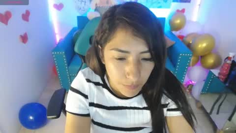 Snapshot of sofi_hot_4m chatting on 02/27/25, 04:10 Sofi online show from 02/27/25, 04:10