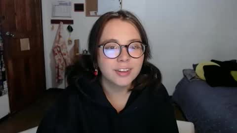 Sofi Lynch online show from 03/27/26, 04:40