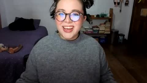 Sofi Lynch online show from 07/23/26, 04:32