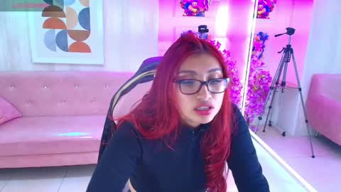 Snapshot of sofi_monroeee chatting on 05/29/26, 07:23 Sofia online show from 05/29/26, 07:23