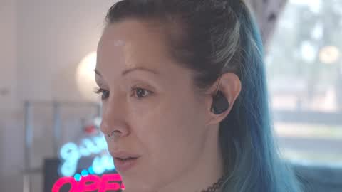 Sofi Mora online show from 01/05/25, 03:23