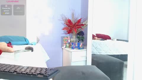 sofi smith online show from 12/24/24, 07:11