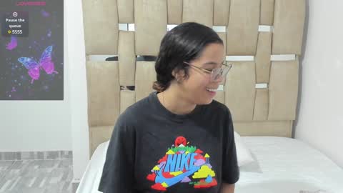 sofi smith online show from 01/16/25, 08:03