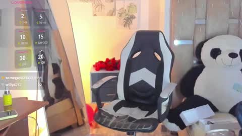 sofi smith online show from 02/22/25, 03:01