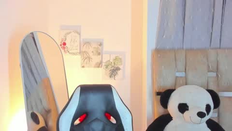 sofi smith online show from 02/23/25, 02:57