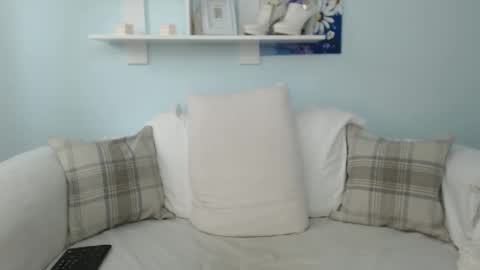 Snapshot of sofi_so chatting on 10/13/25, 08:14 Sofi online show from 10/13/25, 08:14