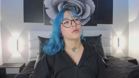 sofi_sp online show from 12/03/25, 11:41