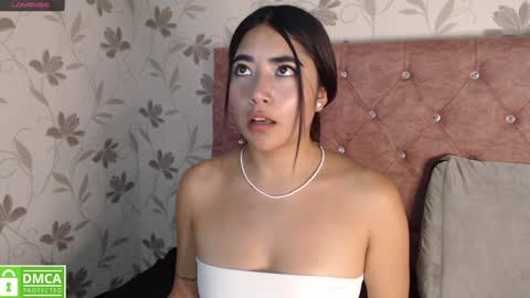 Snapshot of sofi_sweet09 chatting on 12/17/24, 10:11 Susy online show from 12/17/24, 10:11