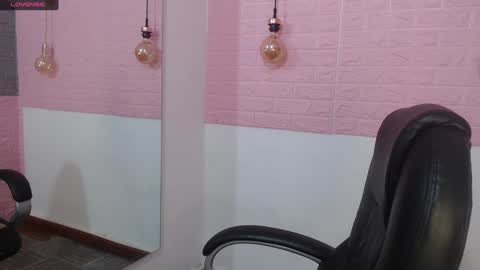 Snapshot of sofi_sweet09 chatting on 01/30/25, 03:29 Susy online show from 01/30/25, 03:29