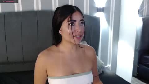 Snapshot of sofi_sweet09 chatting on 02/10/25, 07:28 Susy online show from 02/10/25, 07:28