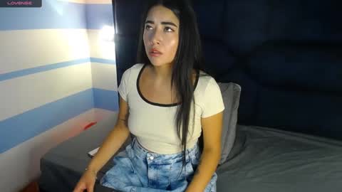 Snapshot of sofi_sweet09 chatting on 02/20/25, 05:18 Susy online show from 02/20/25, 05:18