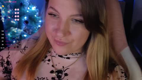 Snapshot of sofia__fairy chatting on 12/18/24, 11:56 Sofia Lush is active PVT is open Welcome to the world of pleasure online show from 12/18/24, 11:56