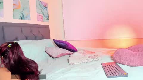 Snapshot of sofia__lujan chatting on 02/02/26, 10:25 call me L U online show from 02/02/26, 10:25