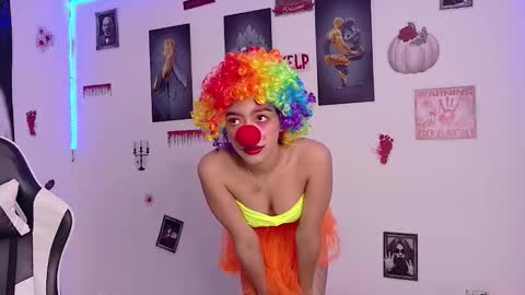 sofia_arango1107 online show from 10/25/25, 07:08