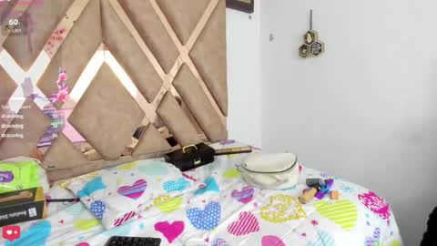 Snapshot of sofia_dg chatting on 11/17/25, 09:20 Sofia online show from 11/17/25, 09:20