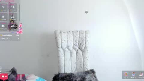 Snapshot of sofia_dg chatting on 11/19/25, 10:10 Sofia online show from 11/19/25, 10:10