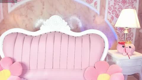 Snapshot of sofia_fantasyy chatting on 04/23/26, 12:26 Sofia fantasyy Online 0700 to 1400 gmt-5 online show from 04/23/26, 12:26