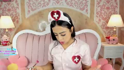 Snapshot of sofia_fantasyy chatting on 06/29/26, 12:05 Sofia fantasyy Online 0700 to 1400 gmt-5 online show from 06/29/26, 12:05