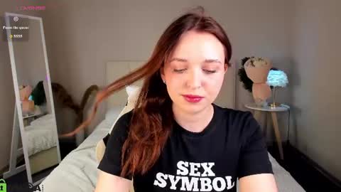 Snapshot of sofia_gaze chatting on 07/18/26, 02:38 Sofia Gaze online show from 07/18/26, 02:38