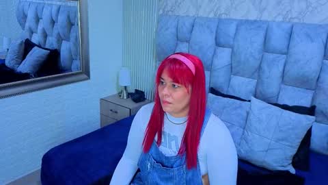 Snapshot of sofia_gutierrez__ chatting on 12/17/25, 04:18 sofia gutierrez online show from 12/17/25, 04:18