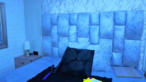 Snapshot of sofia_gutierrez__ chatting on 12/19/25, 03:24 sofia gutierrez online show from 12/19/25, 03:24