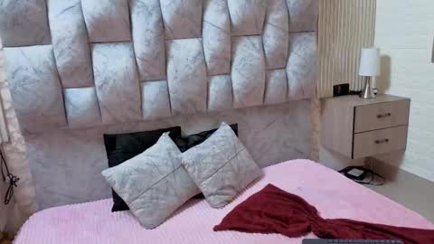 Snapshot of sofia_gutierrez__ chatting on 01/15/26, 03:22 sofia gutierrez online show from 01/15/26, 03:22