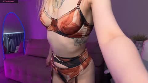 Sofia online show from 04/16/26, 02:45