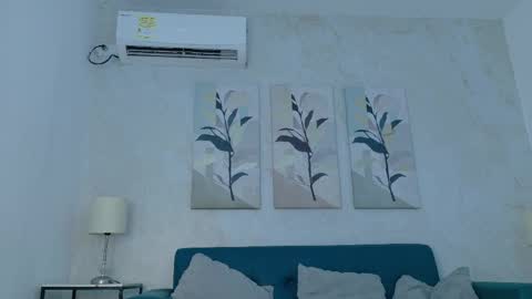 Sofi  online show from 04/06/26, 06:53