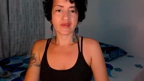 Sofia  online show from 11/11/25, 11:05