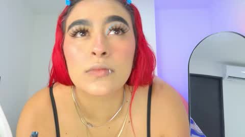 Sofia online show from 11/21/25, 03:05