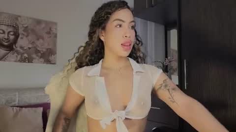Snapshot of sofia_mendez01 chatting on 07/02/26, 01:27 SofiONLYFANS sofia storm online show from 07/02/26, 01:27