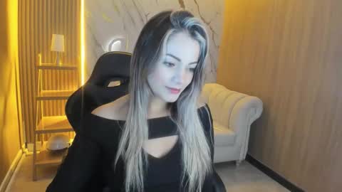 Snapshot of sofia_nova_tf chatting on 02/02/26, 01:21 sofi online show from 02/02/26, 01:21