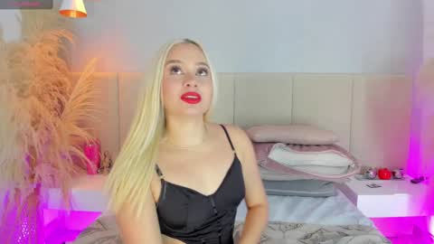 SOFIA PAMELA online show from 09/28/25, 03:17