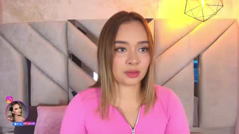Snapshot of sofia_pamela_ chatting on 07/11/26, 07:05 online show from 07/11/26, 07:05