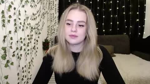 sofia_rosemary online show from 01/20/25, 11:35