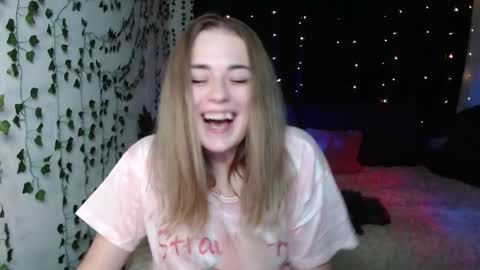 sofia_rosemary online show from 09/09/25, 05:56