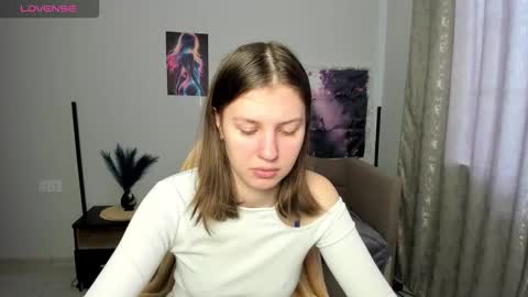 Snapshot of sofia_smilee chatting on 02/18/26, 01:29 Sofia online show from 02/18/26, 01:29