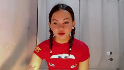 Snapshot of sofia_sweetheart18 chatting on 07/14/26, 04:45 sofia_sweetheart18 online show from 07/14/26, 04:45