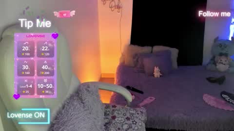 Snapshot of sofia_thomson_t chatting on 09/11/25, 09:53 Sofia Thomson online show from 09/11/25, 09:53