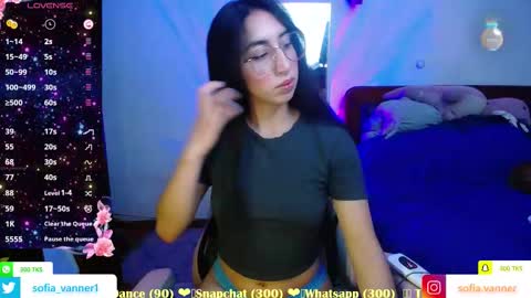Snapshot of sofia_vanner chatting on 11/21/25, 02:32 SOFIA online show from 11/21/25, 02:32